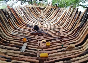 Zanzibar Cultural Boat Being Build